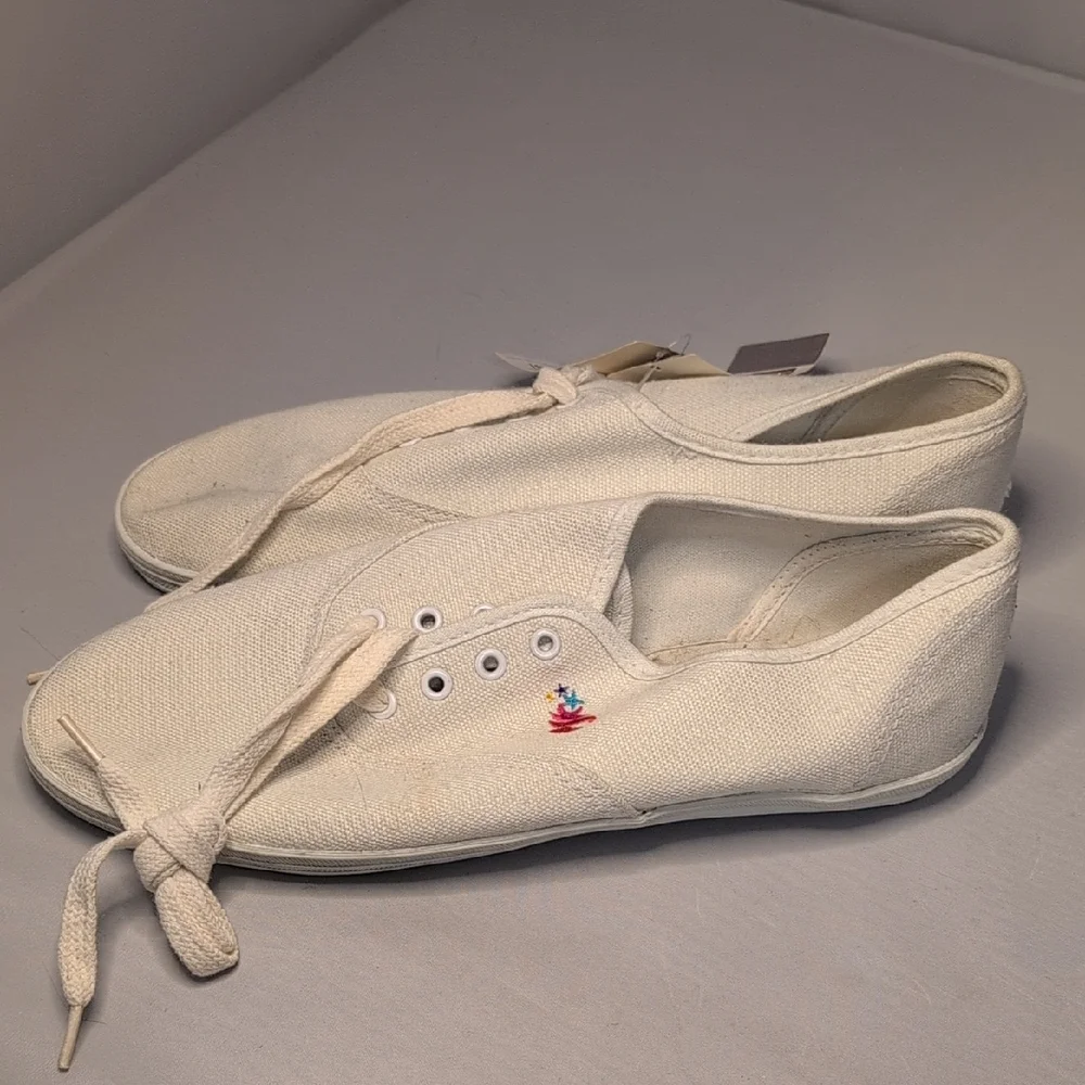 1996 Olympics Wal-Mart White Constance Tennis Shoes Size 9